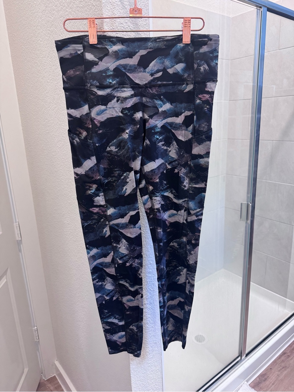 Lulu lemon Printed Athletic Leggings